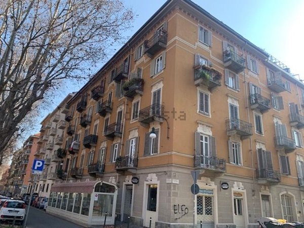 appartamento in vendita a Torino in zona Regio Parco