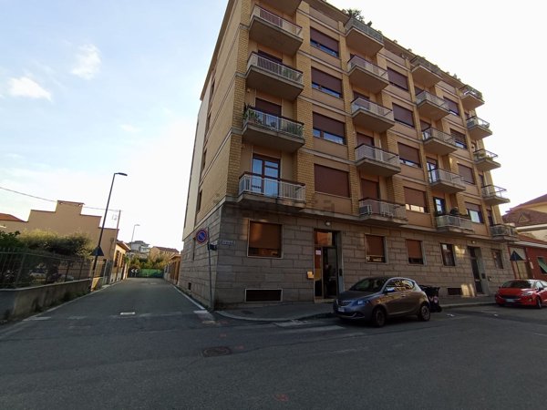 appartamento in vendita a Torino in zona Rosa