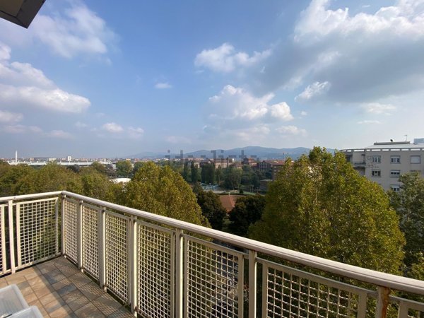 appartamento in vendita a Torino in zona Santa Rita