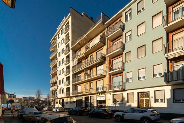 appartamento in vendita a Torino in zona Borgata Vittoria