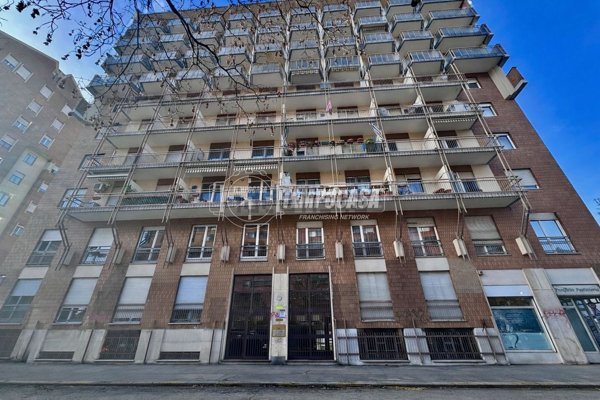 appartamento in vendita a Torino in zona Mirafiori Sud