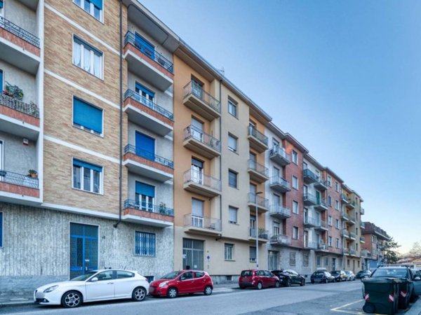 appartamento in vendita a Torino in zona Lucento