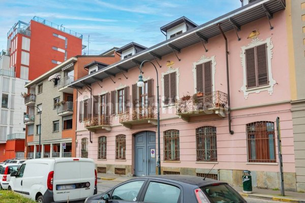 appartamento in vendita a Torino in zona Regio Parco
