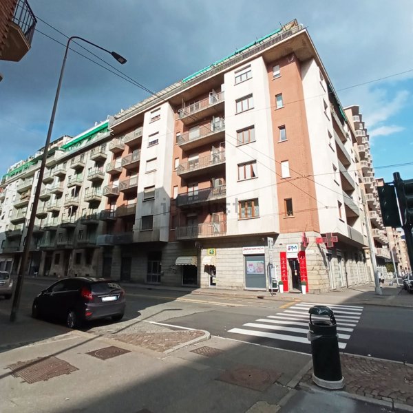 appartamento in vendita a Torino in zona Millefonti