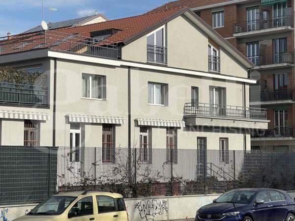 appartamento in vendita a Torino in zona Parella