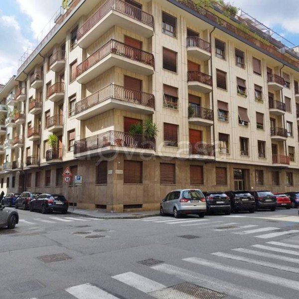 appartamento in vendita a Torino in zona Crocetta