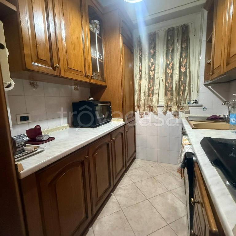 appartamento in vendita a Torino in zona Borgata Vittoria