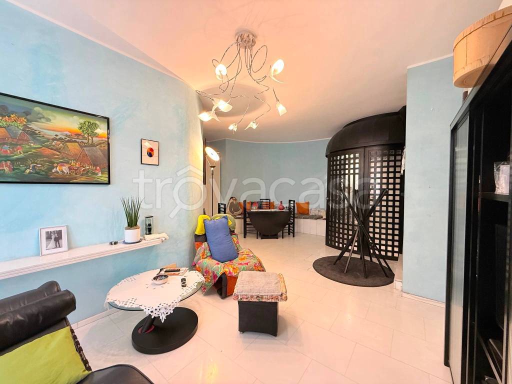 appartamento in vendita a Torino in zona Mirafiori Sud