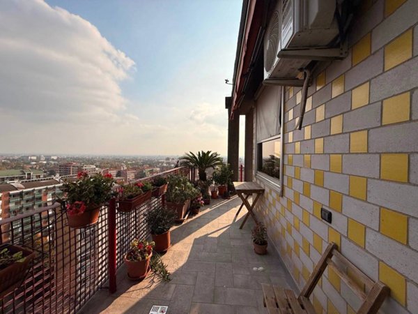 appartamento in vendita a Torino in zona Mirafiori Sud