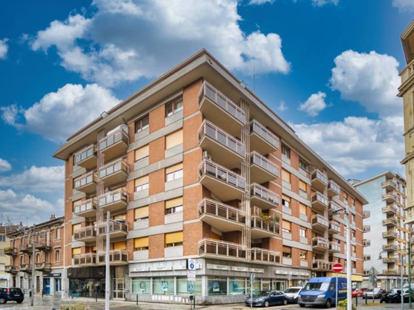 appartamento in vendita a Torino in zona Borgo San Paolo