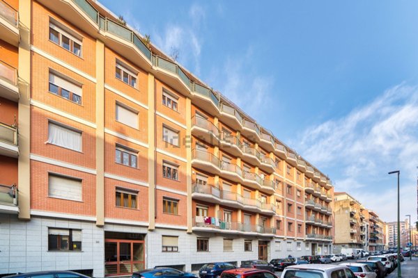 appartamento in vendita a Torino in zona Cenisia