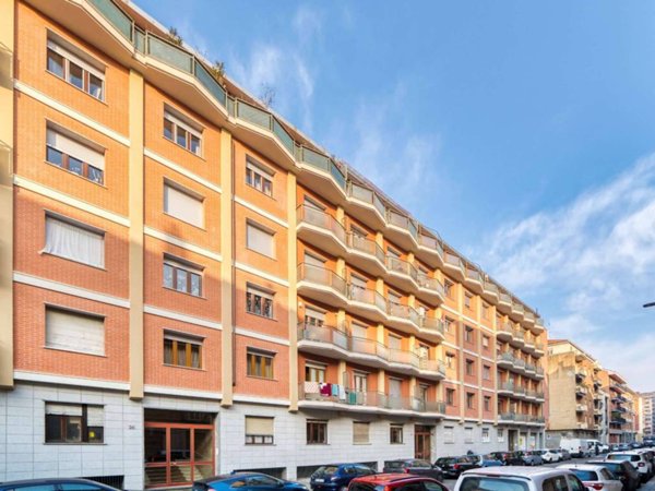 appartamento in vendita a Torino in zona Cenisia