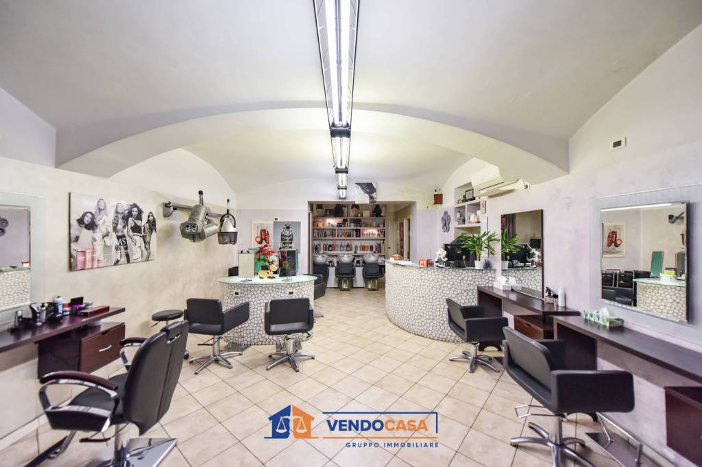 negozio in vendita a Torino in zona San Donato