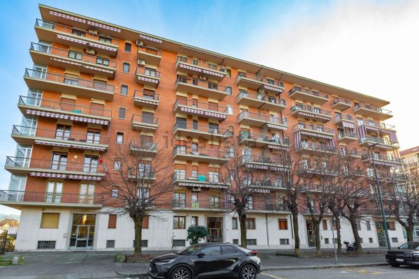 appartamento in vendita a Torino in zona Lucento