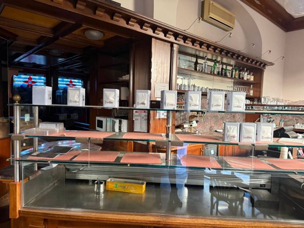 negozio in vendita a Torino in zona Cit Turin