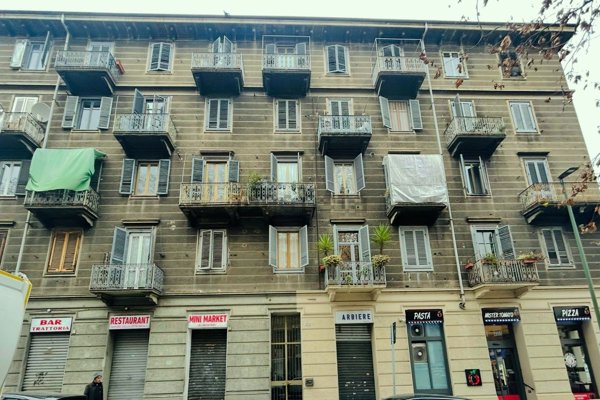 appartamento in vendita a Torino in zona Aurora