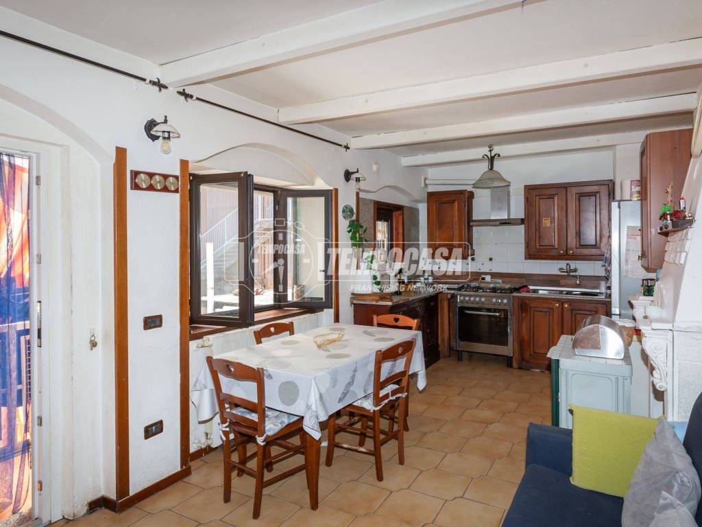 appartamento in vendita a Torino in zona Falchera