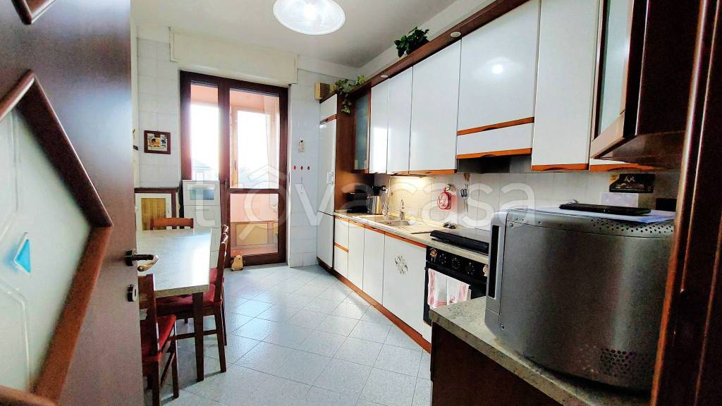 appartamento in vendita a Torino in zona Mirafiori Nord