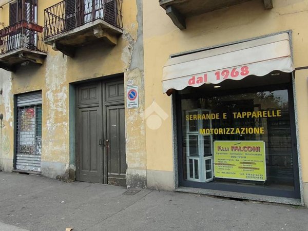 locale di sgombero in vendita a Torino in zona Barriera di Milano