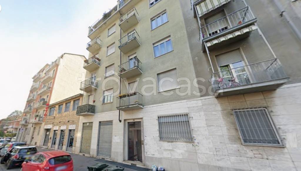 negozio in vendita a Torino in zona Parella