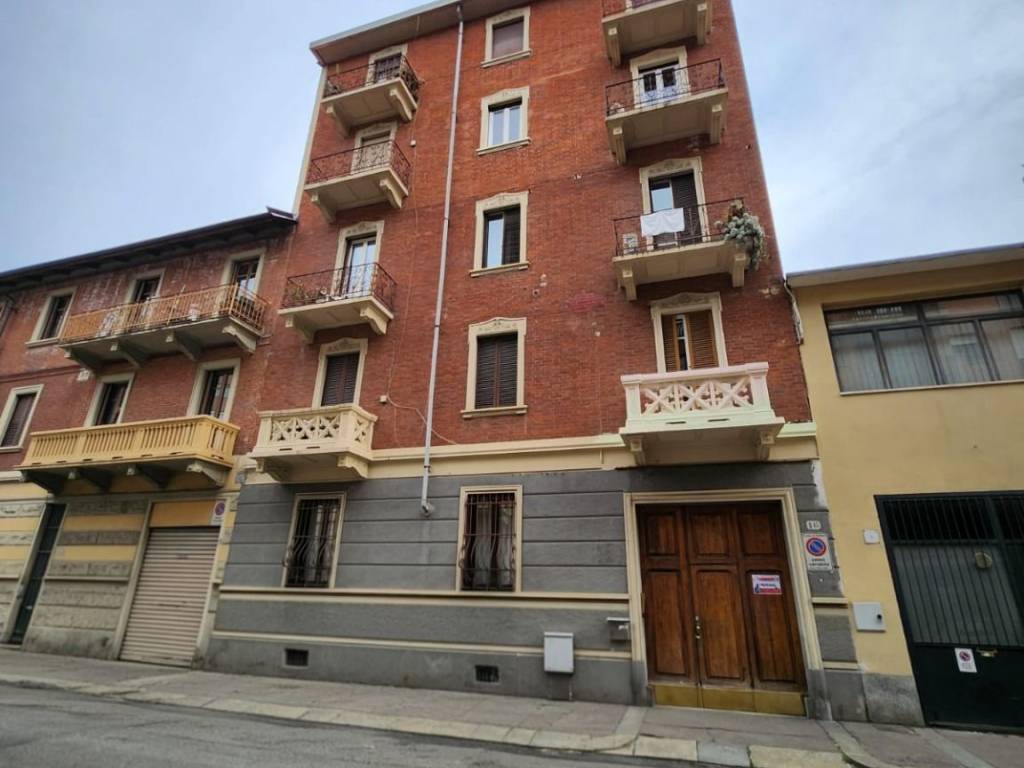 appartamento in vendita a Torino in zona Borgo San Paolo