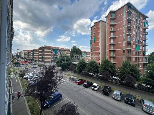 appartamento in vendita a Torino in zona Borgata Vittoria