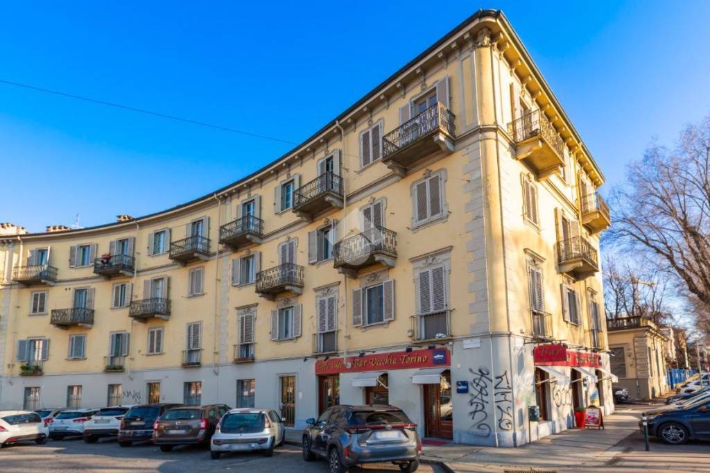appartamento in vendita a Torino in zona Regio Parco