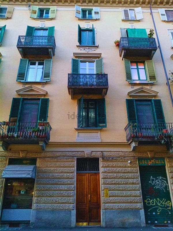 appartamento in vendita a Torino in zona Aurora