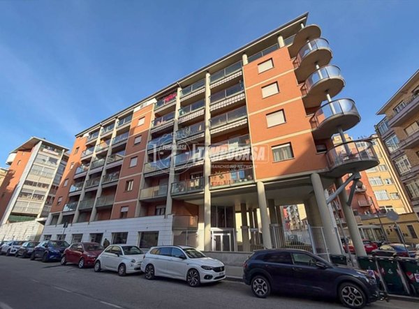 appartamento in vendita a Torino in zona Santa Rita