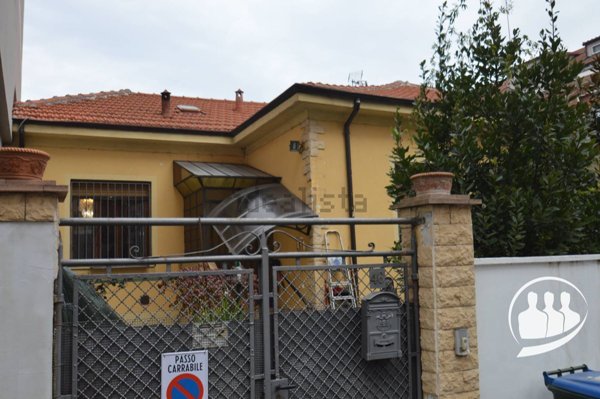 pentavano in vendita a Torino