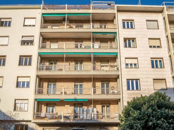 appartamento in vendita a Torino in zona Cit Turin