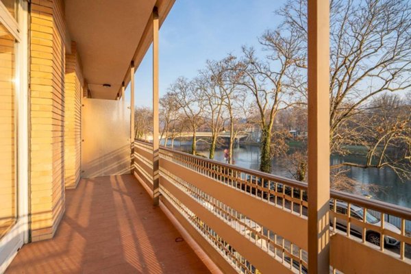 appartamento in vendita a Torino in zona Centro Storico