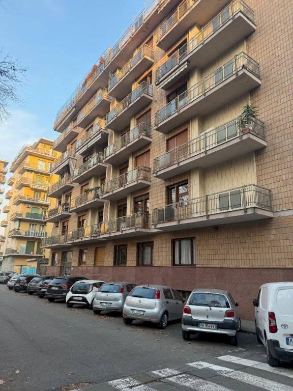 appartamento in vendita a Torino in zona Santa Rita