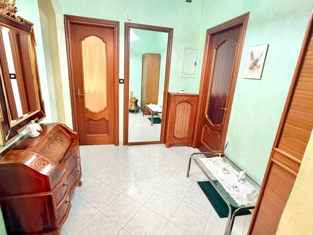 appartamento in vendita a Torino in zona Aurora