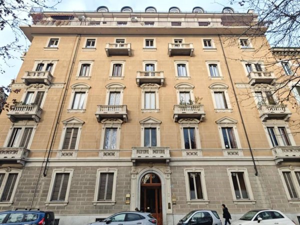 appartamento in vendita a Torino in zona Cit Turin