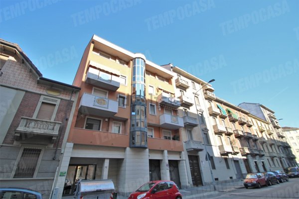 appartamento in vendita a Torino in zona Barriera di Milano