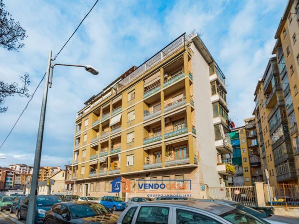 appartamento in vendita a Torino in zona Santa Rita