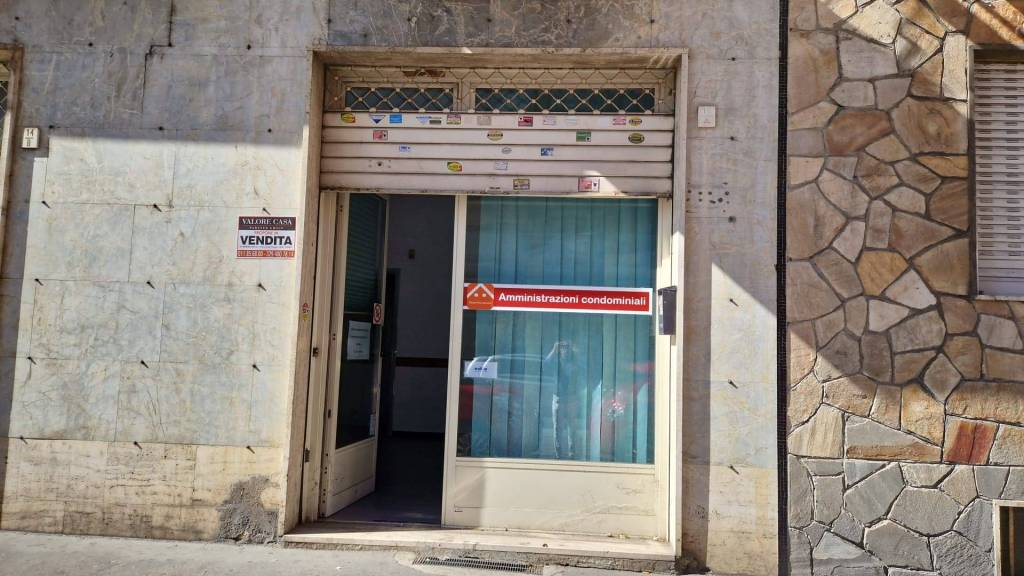 negozio in vendita a Torino in zona Barriera di Milano