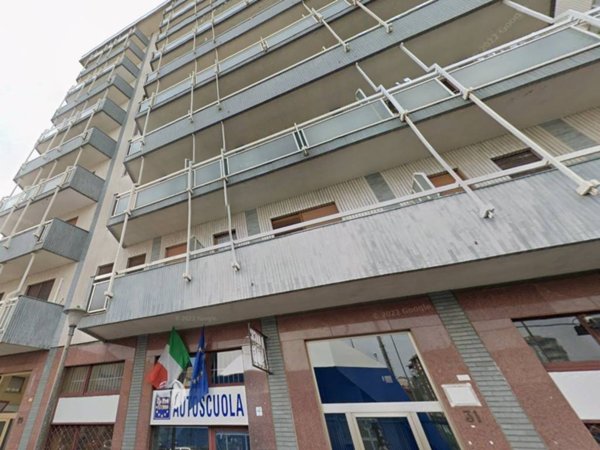 negozio in vendita a Torino in zona Santa Rita