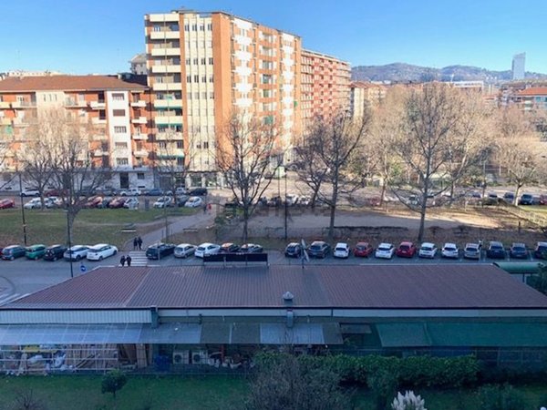appartamento in vendita a Torino in zona Mirafiori Nord