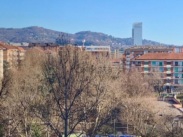 appartamento in vendita a Torino in zona Mirafiori Nord