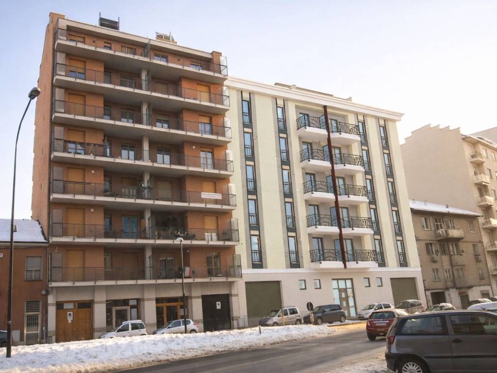 intera palazzina in vendita a Torino in zona Barriera di Milano