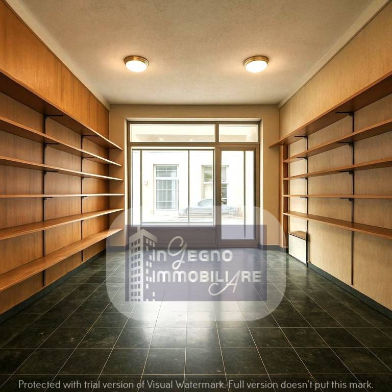 negozio in vendita a Torino in zona Madonna di Campagna