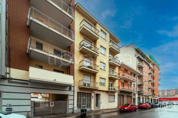 appartamento in vendita a Torino in zona Lucento