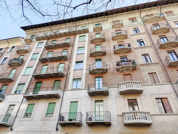 appartamento in vendita a Torino in zona Cit Turin