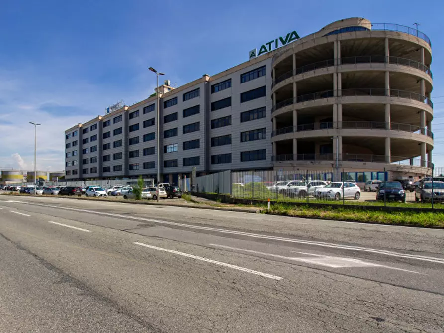 ufficio in vendita a Torino in zona Falchera
