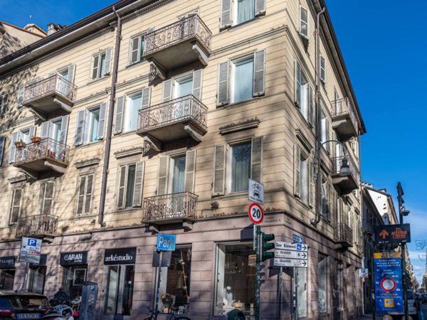 appartamento in vendita a Torino in zona Centro Storico