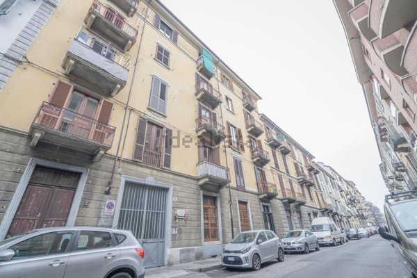 appartamento in vendita a Torino in zona Aurora