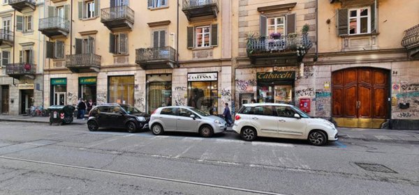 negozio in vendita a Torino in zona Vanchiglia