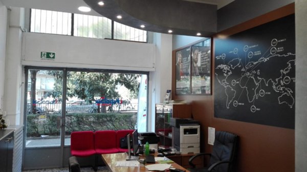 negozio in vendita a Torino in zona Santa Rita